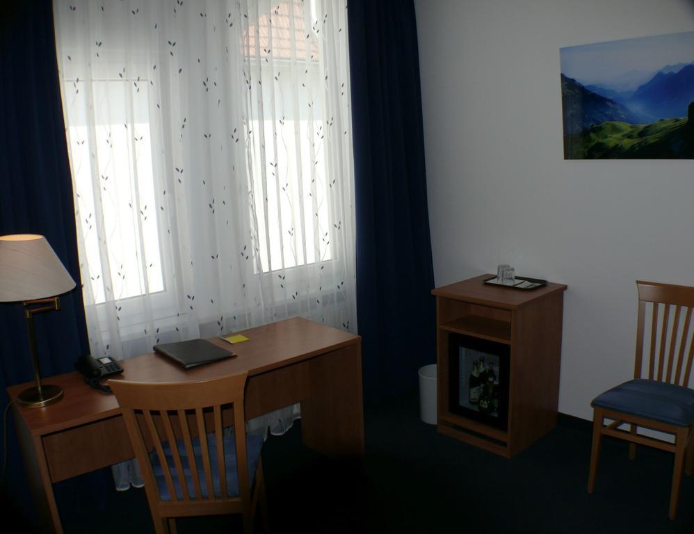 Hotel Garni - Haus Gemmer Coburg Quarto foto